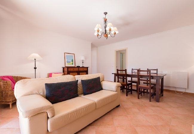 Apartment in Aroeira - Apartment Nitin